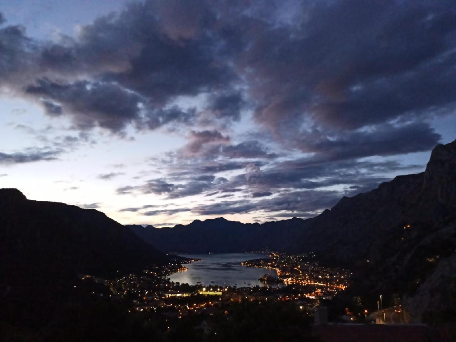 Apartments Orizzonte With Beautiful View Of The Bay Kotor Exterior foto
